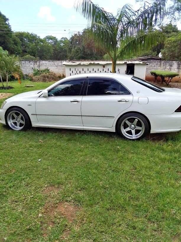 2007 Toyota Crown